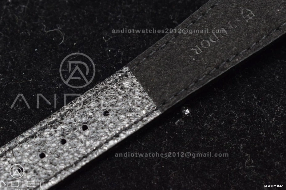 Best Leather A2824 on Heritage ZF Black Dark V Edition Strap Bezel Bay DLC ComfortFit Distressed 425 1:1 Black 0203